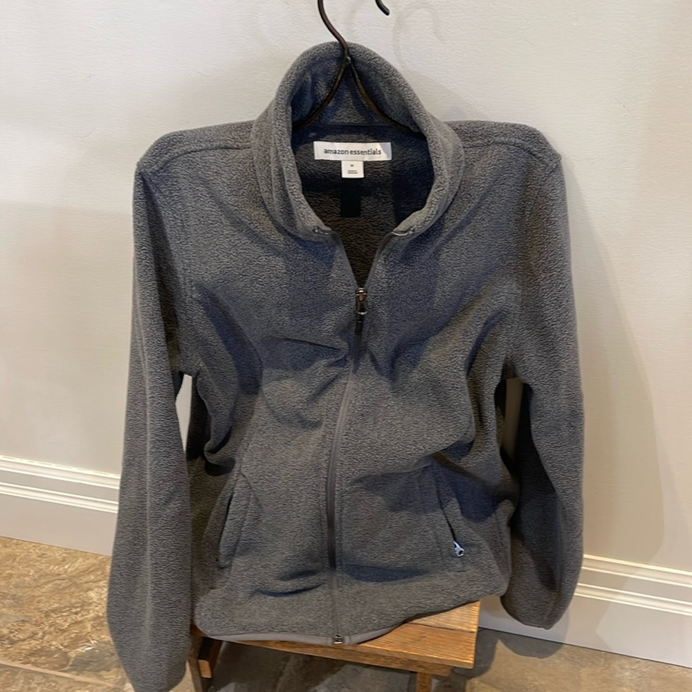 🆕 Amazon Essentials Fleece Zip Up